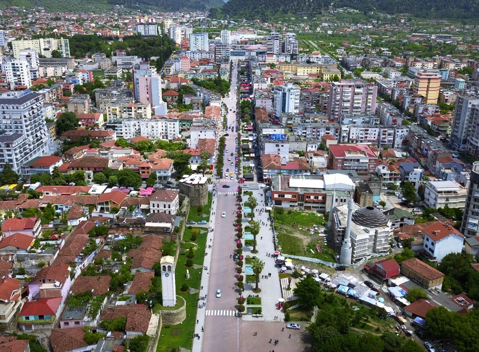 shtepi me qera ne elbasan